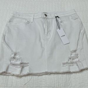 Know No Better Skirt - White